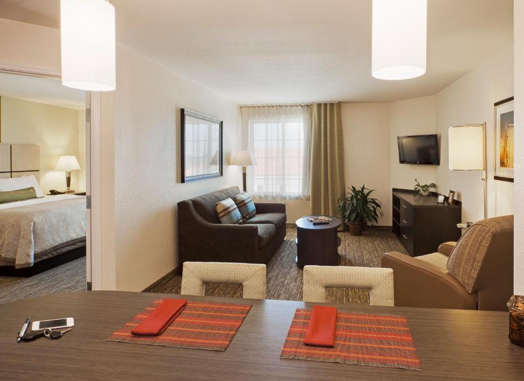 Candlewood Suites Enid, an IHG Hotel photo 3