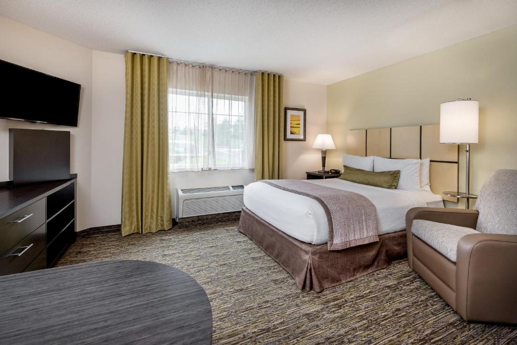 Candlewood Suites Sterling, an IHG Hotel photo 3