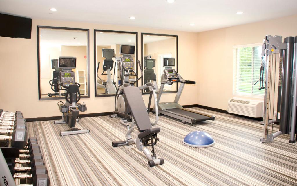 Candlewood Suites York, an IHG Hotel photo 4