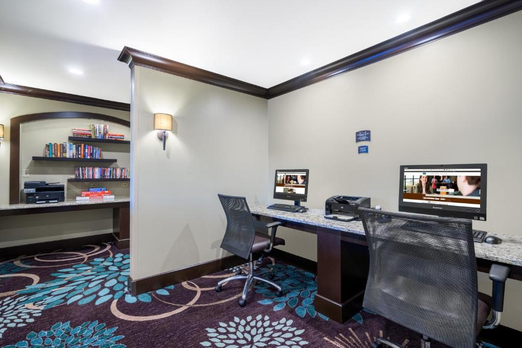 Staybridge Suites Wilmington-Newark, an IHG Hotel photo 1