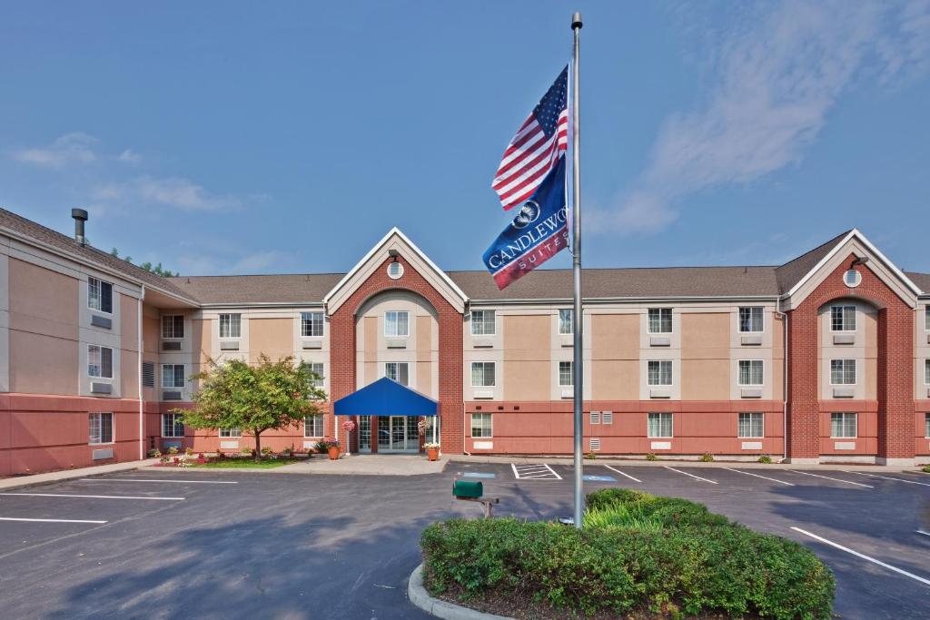 Candlewood Suites East Syracuse - Carrier Circle, an IHG Hotel image