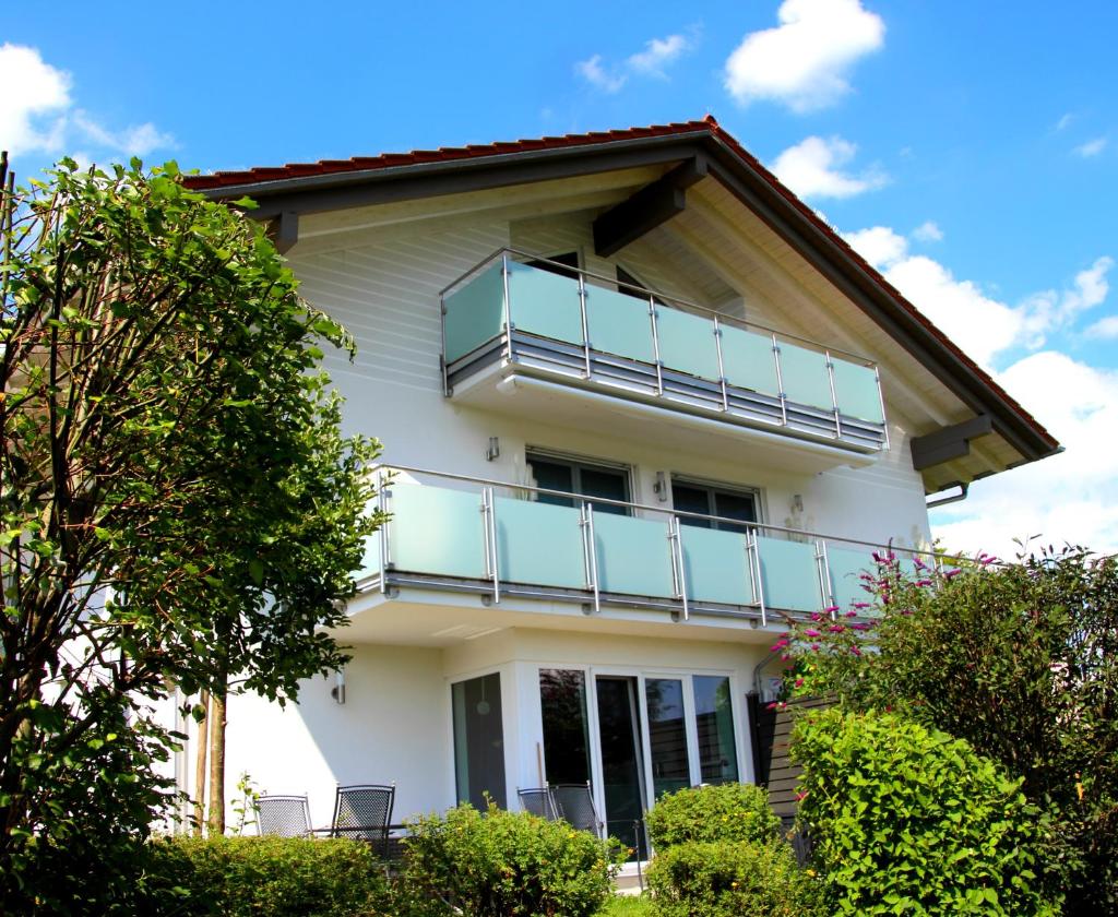 Chiemsee-Edelweiß Ferienwohnung photo 1