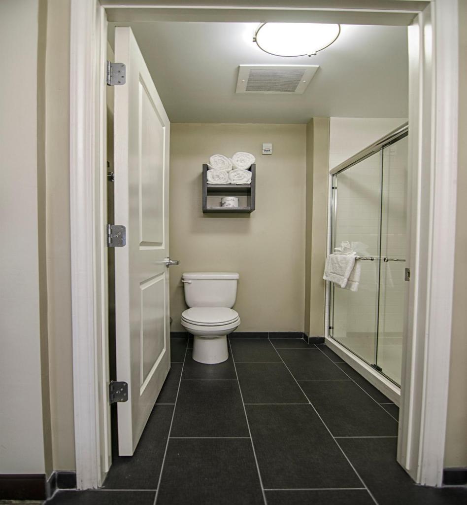 Staybridge Suites Marquette, an IHG Hotel photo 2