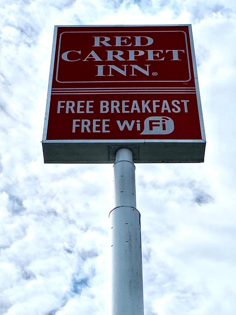 Red Carpet Inn Jeffersonville image