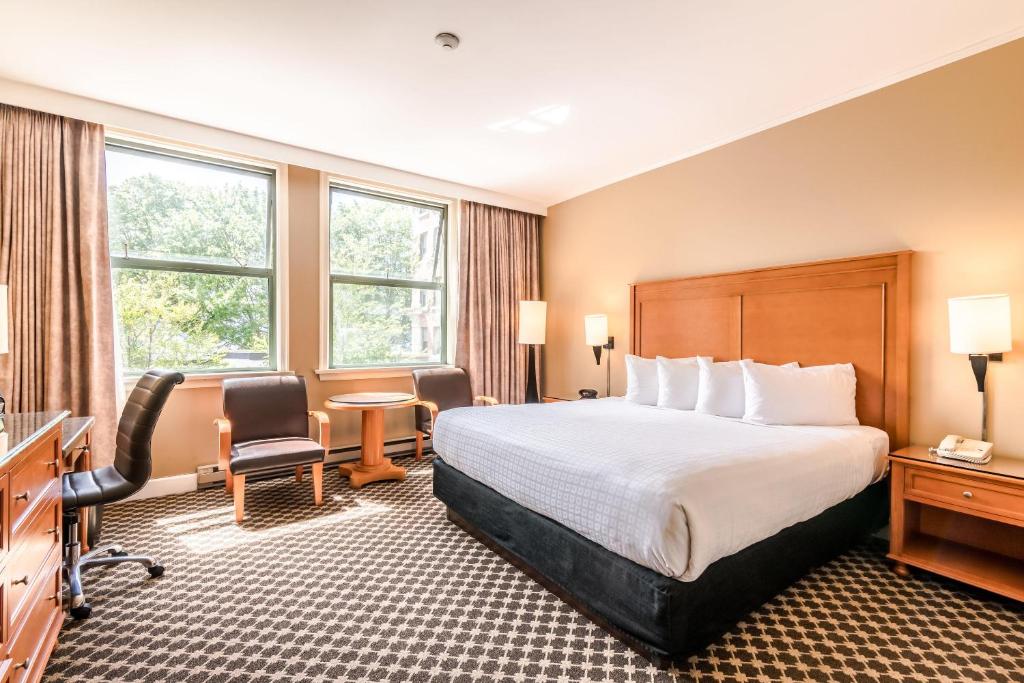 The Sylvia Hotel photo 1