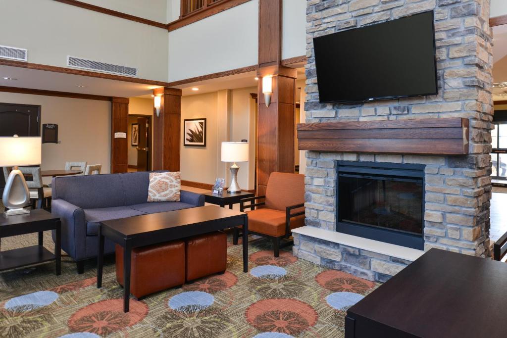 Staybridge Suites Rochester, an IHG Hotel photo 3