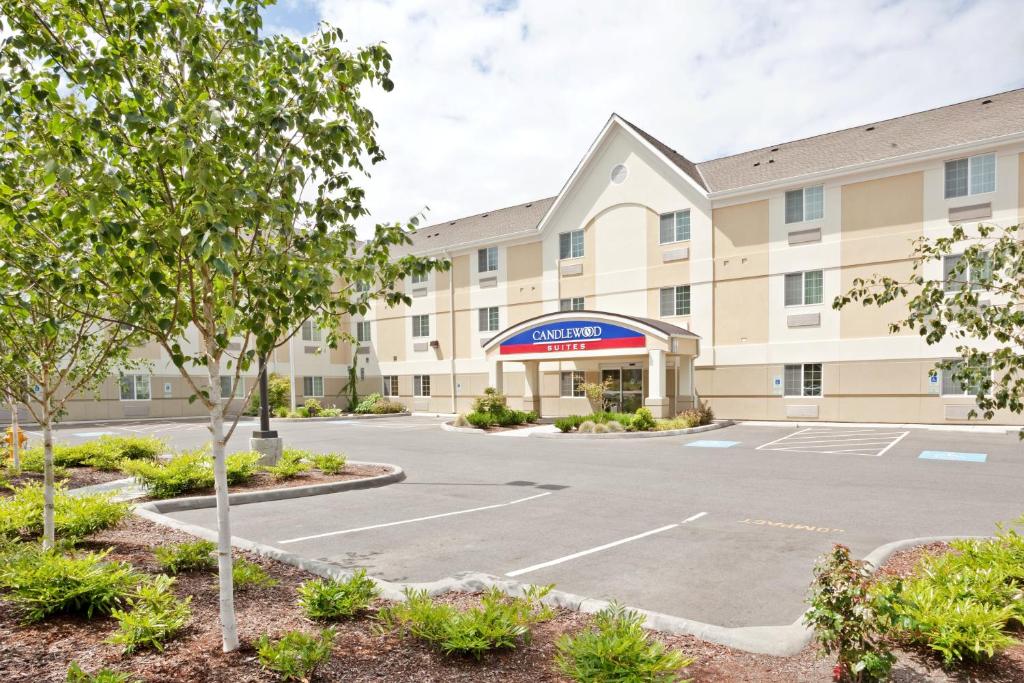 Candlewood Suites Oak Harbor, an IHG Hotel image