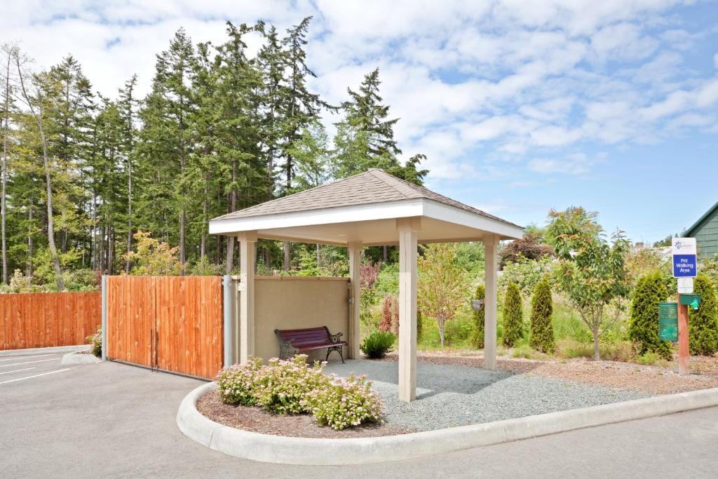 Candlewood Suites Oak Harbor, an IHG Hotel photo 1