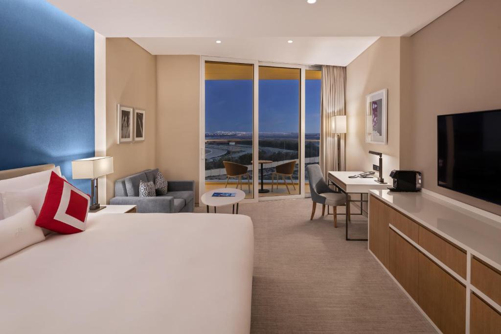Трехместный (Номер с кроватью размера «king-size»), Отель JA Lake View Hotel