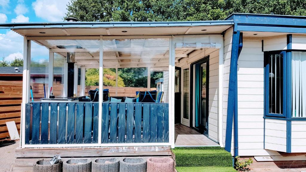 Modern en compleet chalet 22-15 photo 3