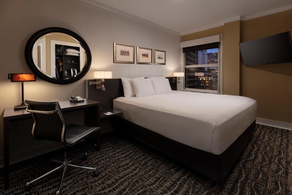 Двухместный (Номер Делюкс с кроватью размера «queen-size»), Executive Hotel Pacific
