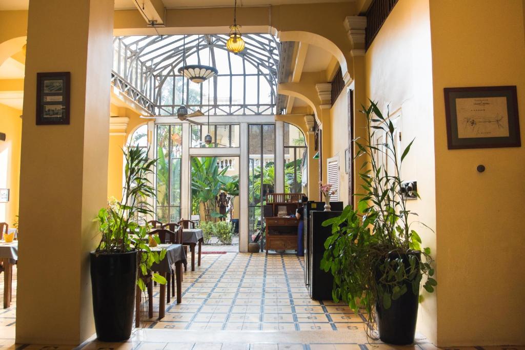 La Villa photo 1