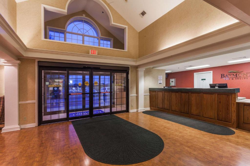 Baymont by Wyndham Columbia Maury photo 2