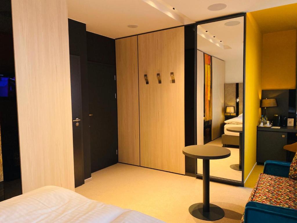 Двухместный (Двухместный номер Делюкс с 1 кроватью), Hotel Color