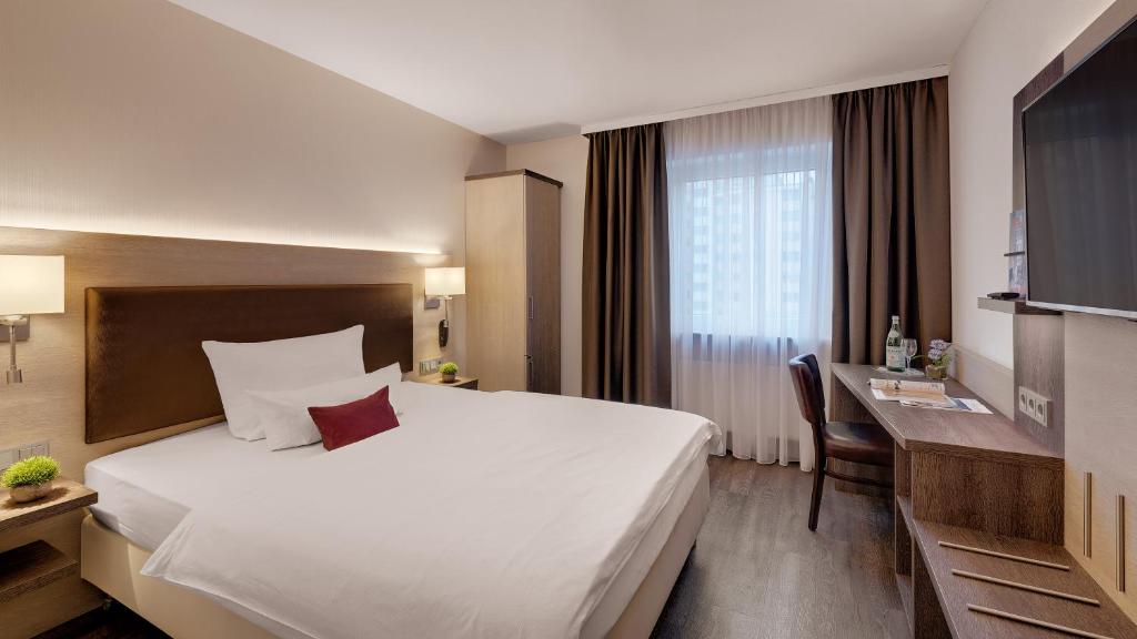 Hotel Newton Heilbronn - Tap to explore photos