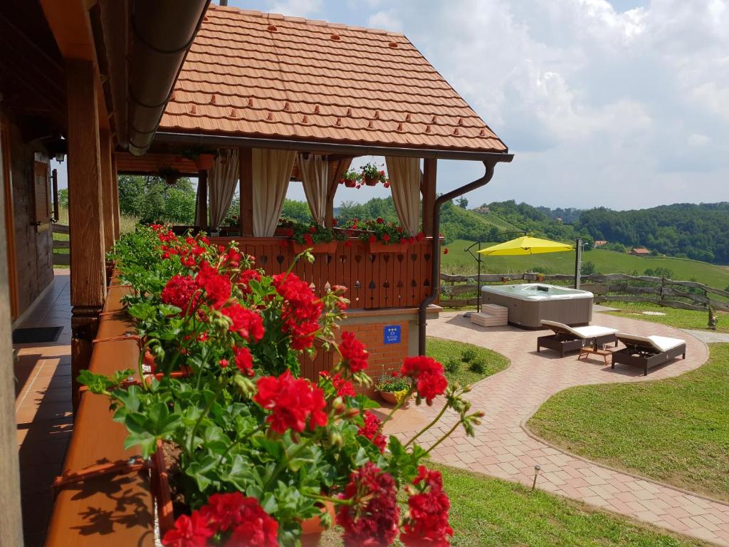 Kuslec Holiday Home