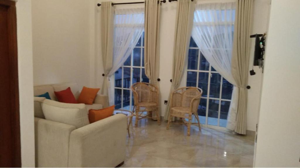 Regal Rose Luxury Holiday Apartments photo 2