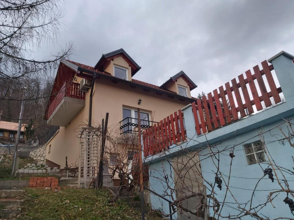Issy View House photo 2