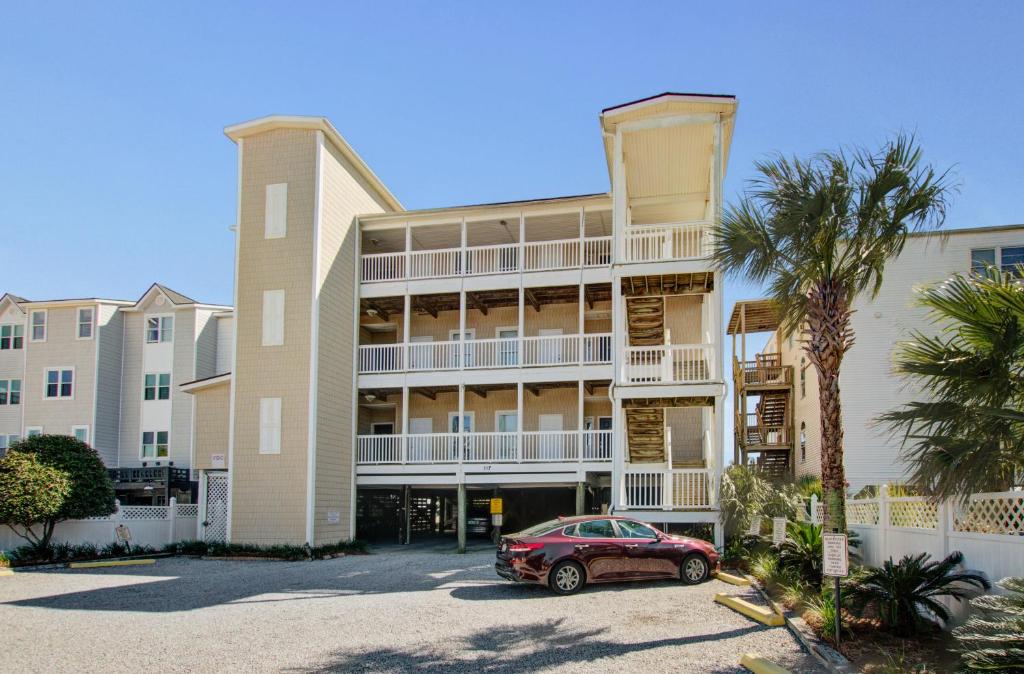 Seaside Condos photo 2