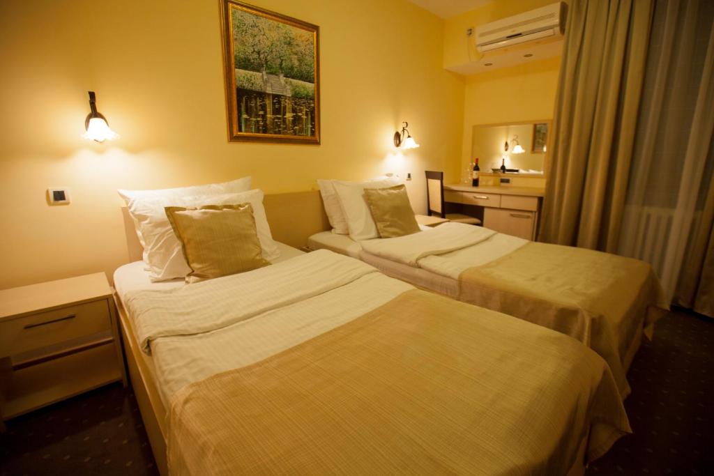 Hotel Srbija photo 1