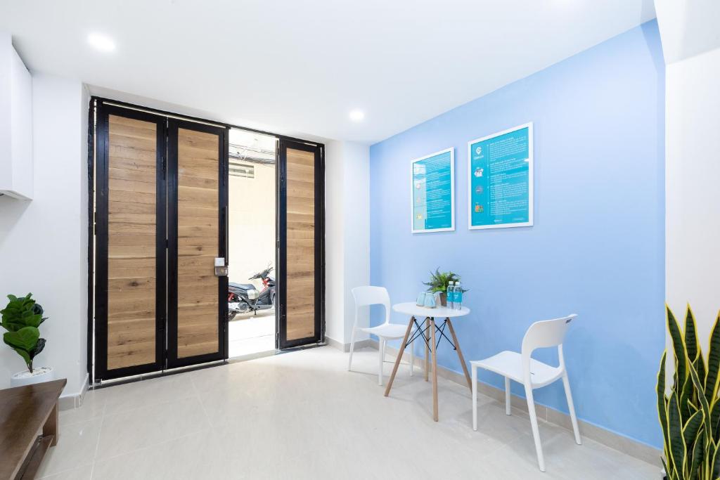 Cozrum Homes - Charming Corner