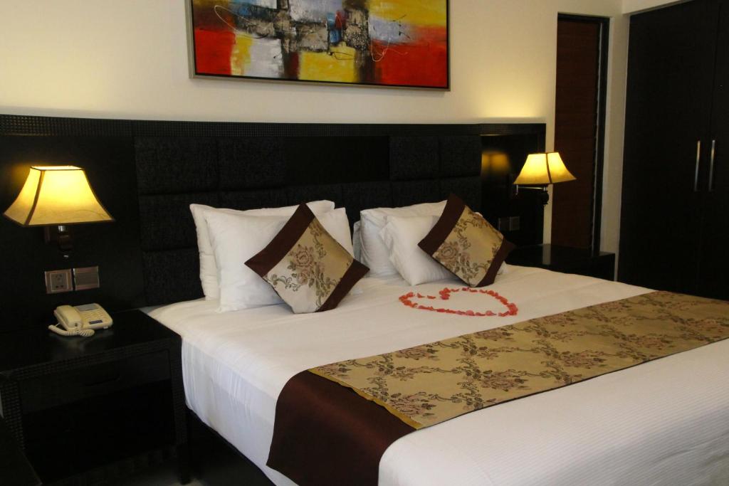 Nila Beach Resort photo 1