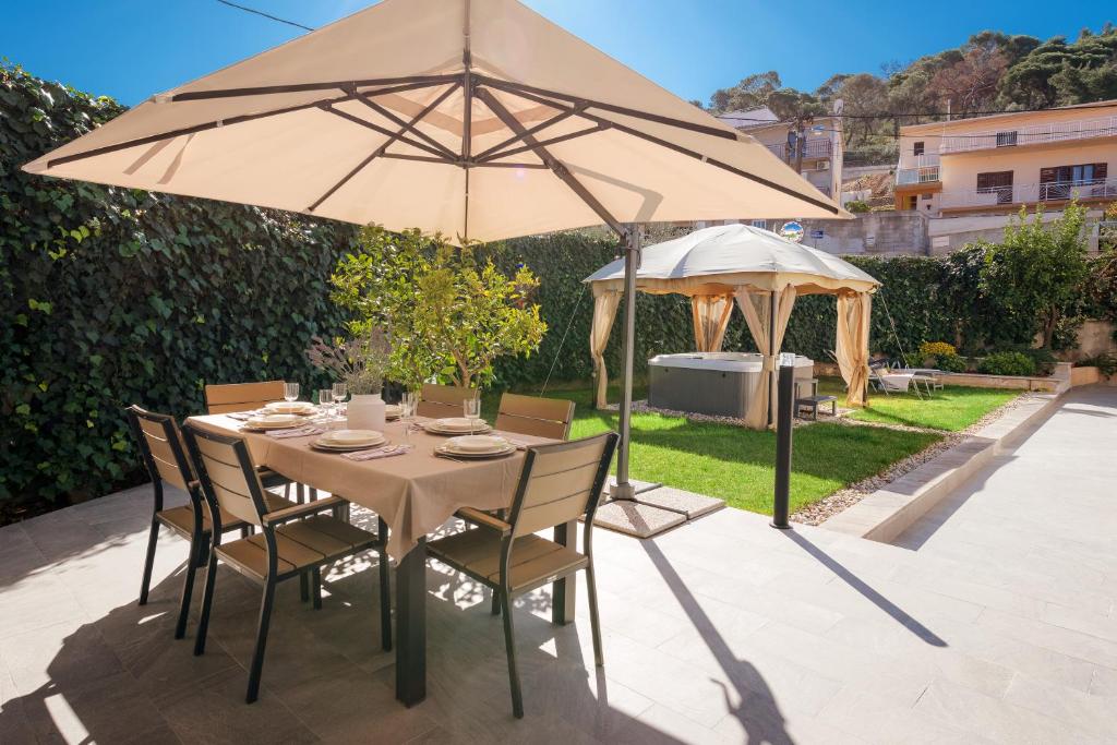 Villa Roko- the spacious luxury photo 2