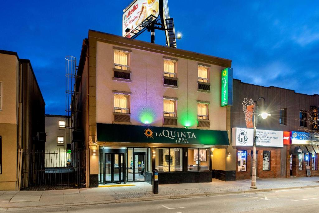 La Quinta by Wyndham Oshawa photo 1