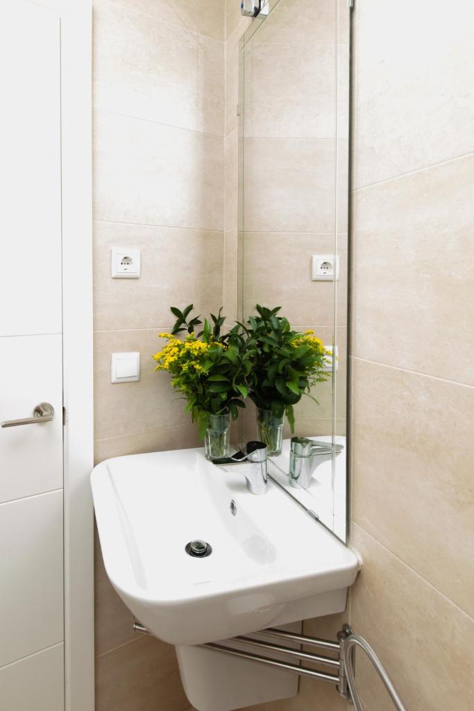 GoToSeville Molviedro Apartments Room Type - Studio (Ground Floor)