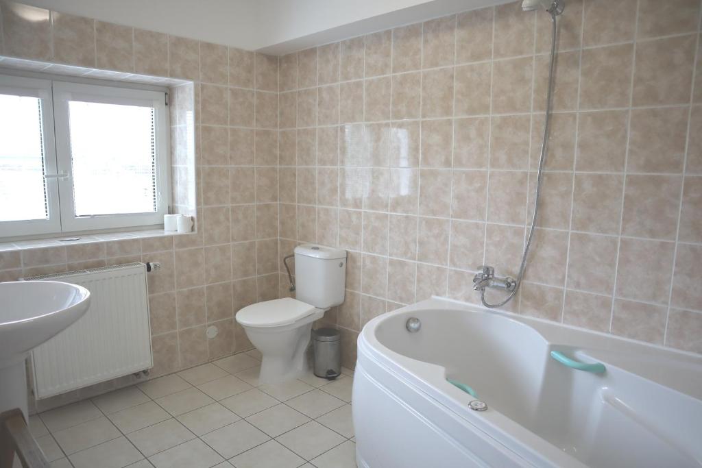 Hotel 66 photo 3