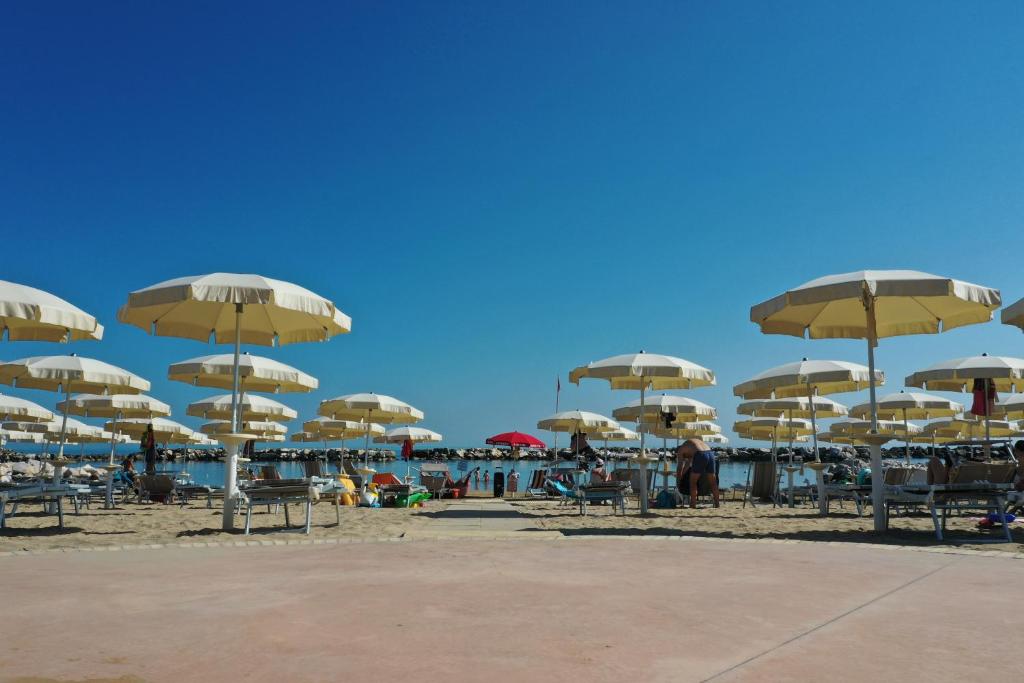 Hotel Strand photo 2