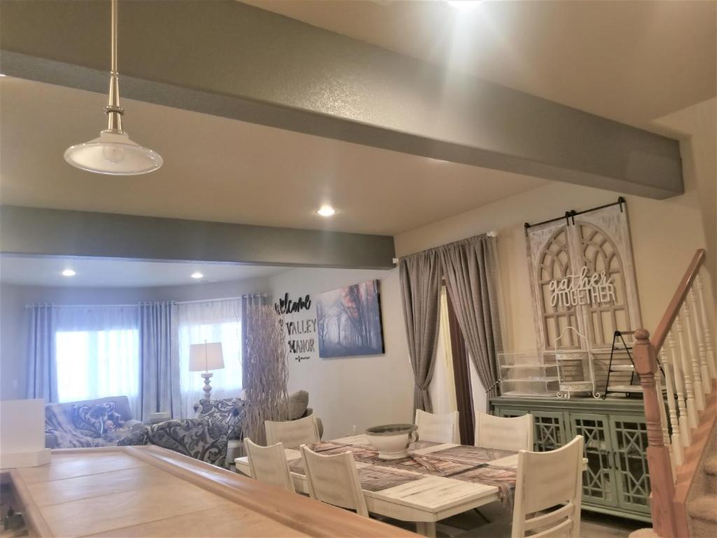 Peak Valley Manor, a Modern Farmhouse photo 4