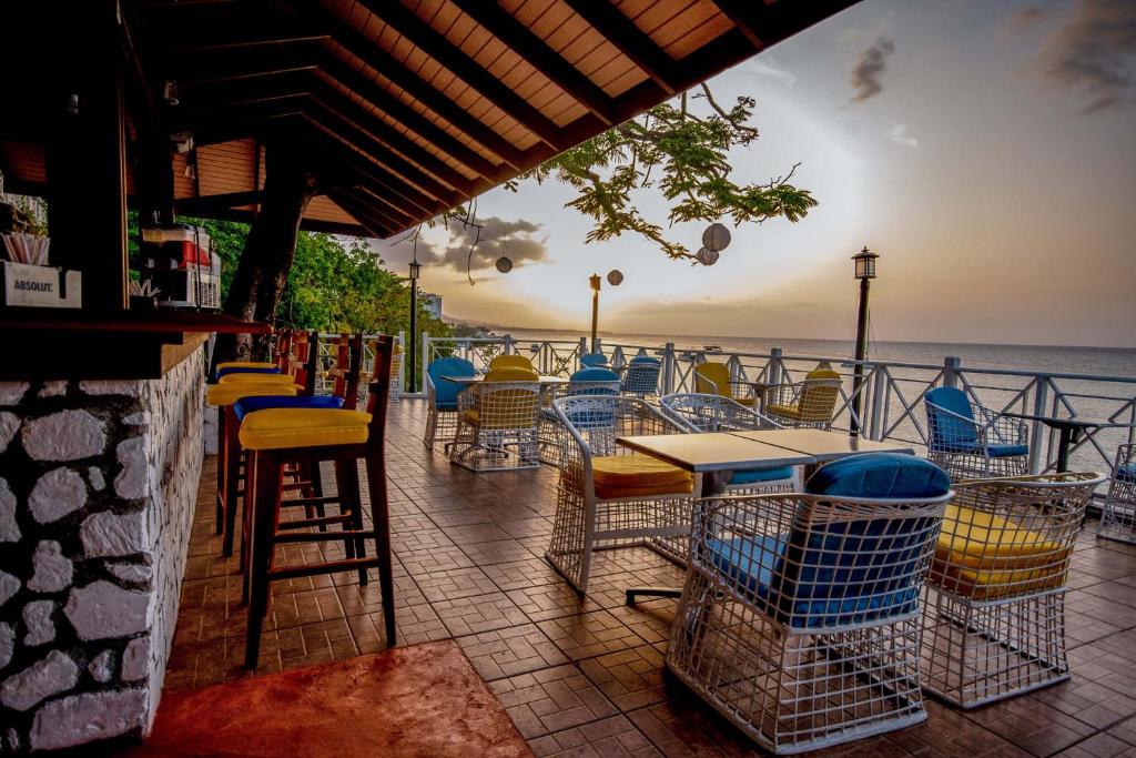 Hibiscus Lodge Hotel photo 2