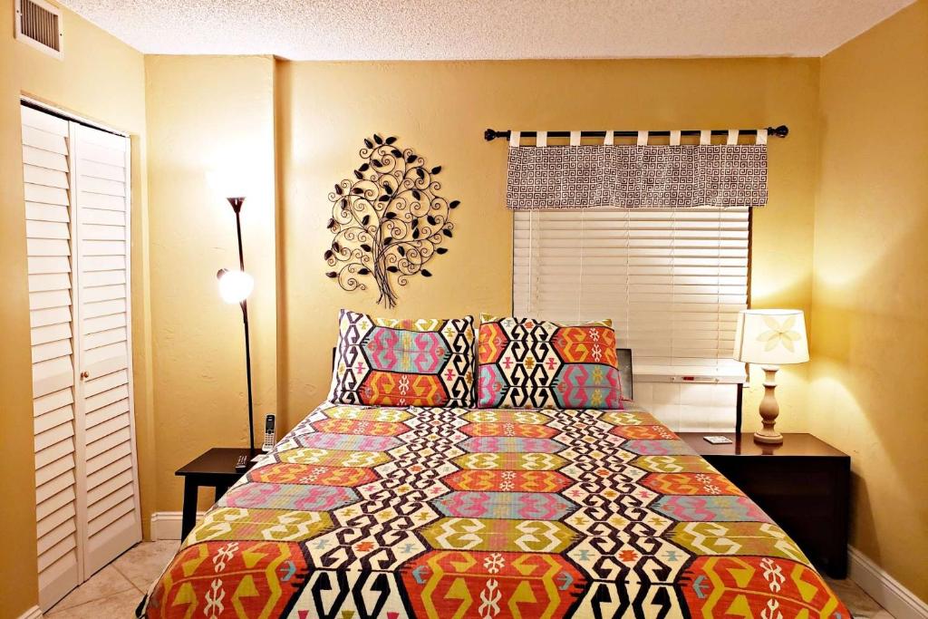 Sunglow Resort Condo Unit #806 photo 3