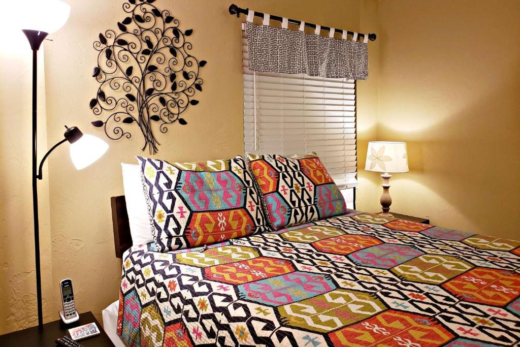 Sunglow Resort Condo Unit #806 photo 4