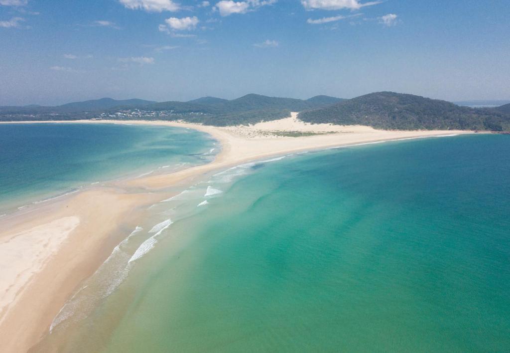 Samurai Beach Bungalows - Port Stephens YHA photo 4