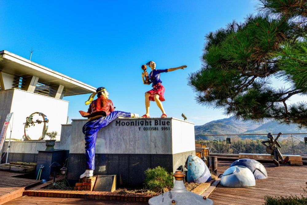 Moonlight Blue Pension photo 2