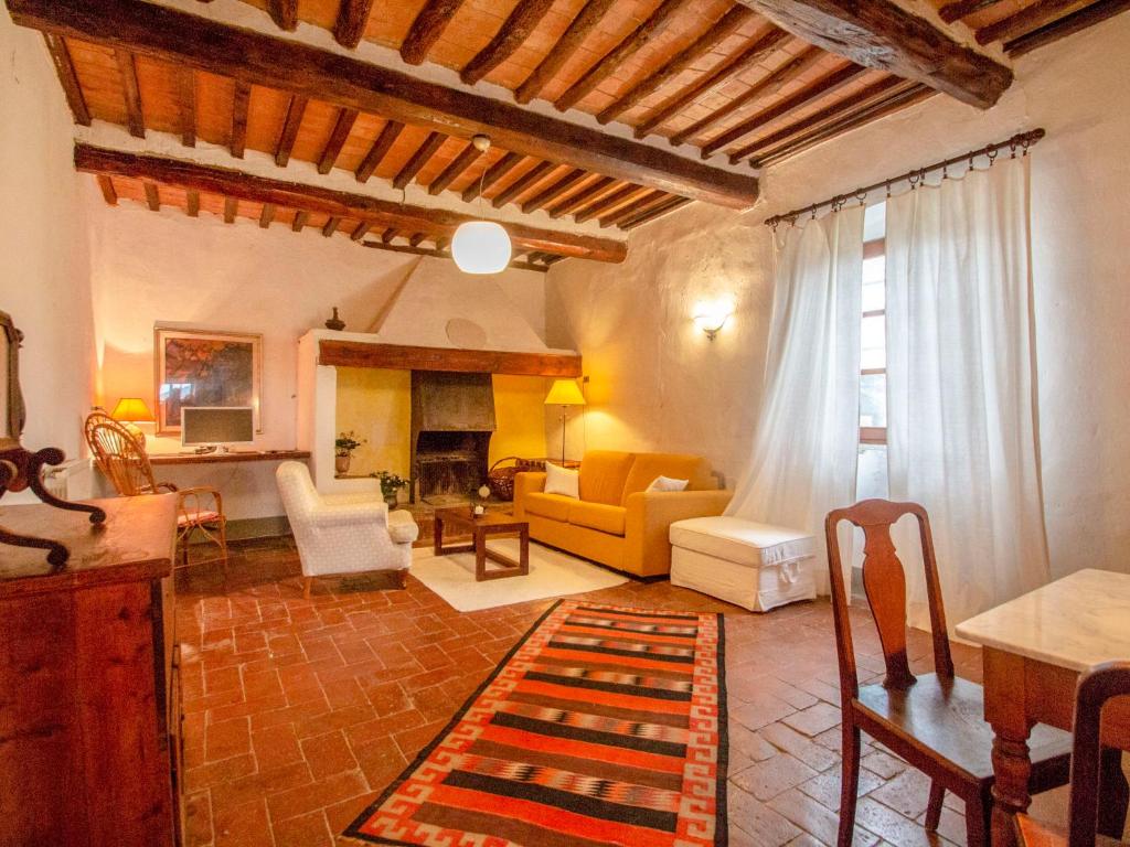 Apartment Il Poggio by Interhome - Tap to explore photos