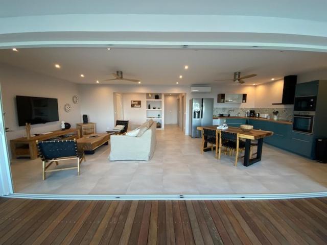 Princess Mahault - Beachfront - Orient bay - luxury apartment photo 1