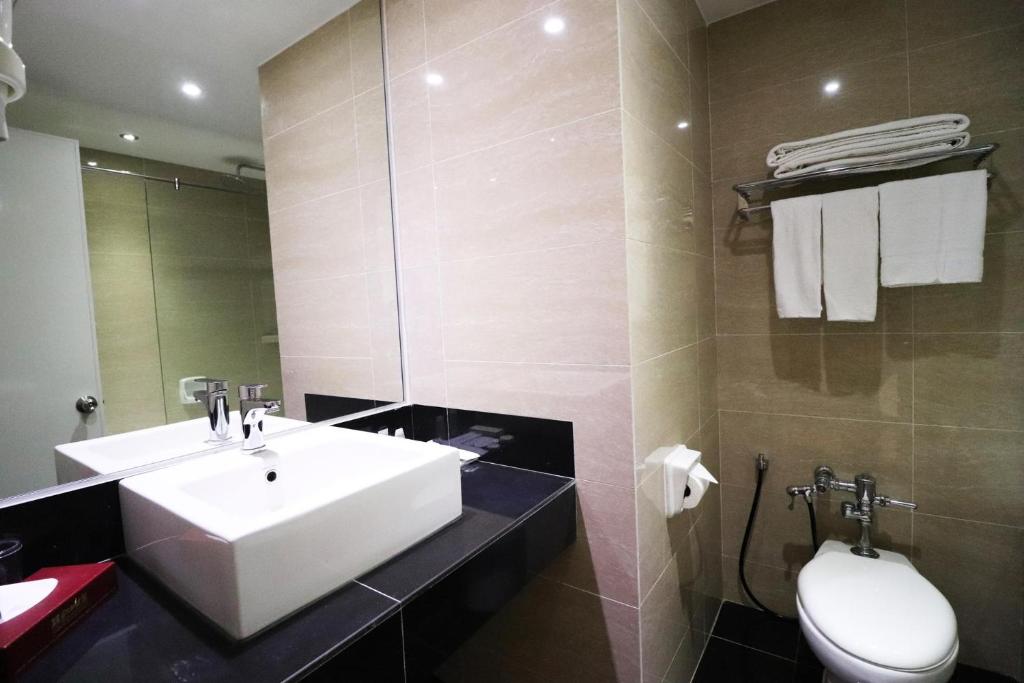 Двухместный (Premium Double Room (City View)), Hotel Grand Continental Kuala Lumpur