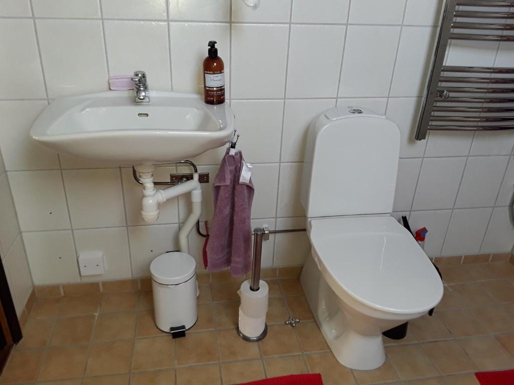Naturnära enkel rum B&B i Uppsala Ramstalund photo 4