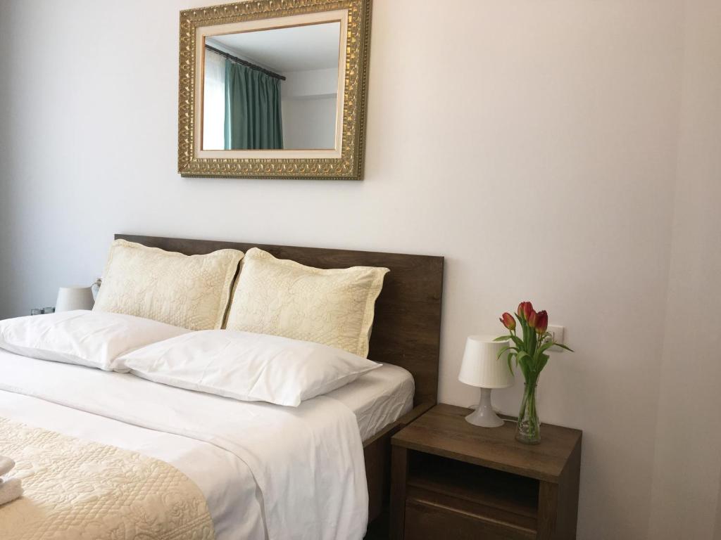 Elegantza Suites photo 2