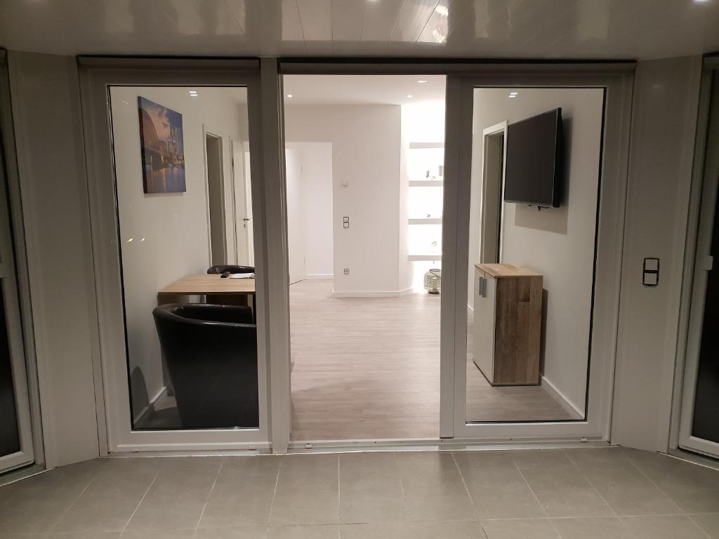 Luxuswohnung mit Jacuzzi Nähe Flughafen Köln/Bonn photo 4