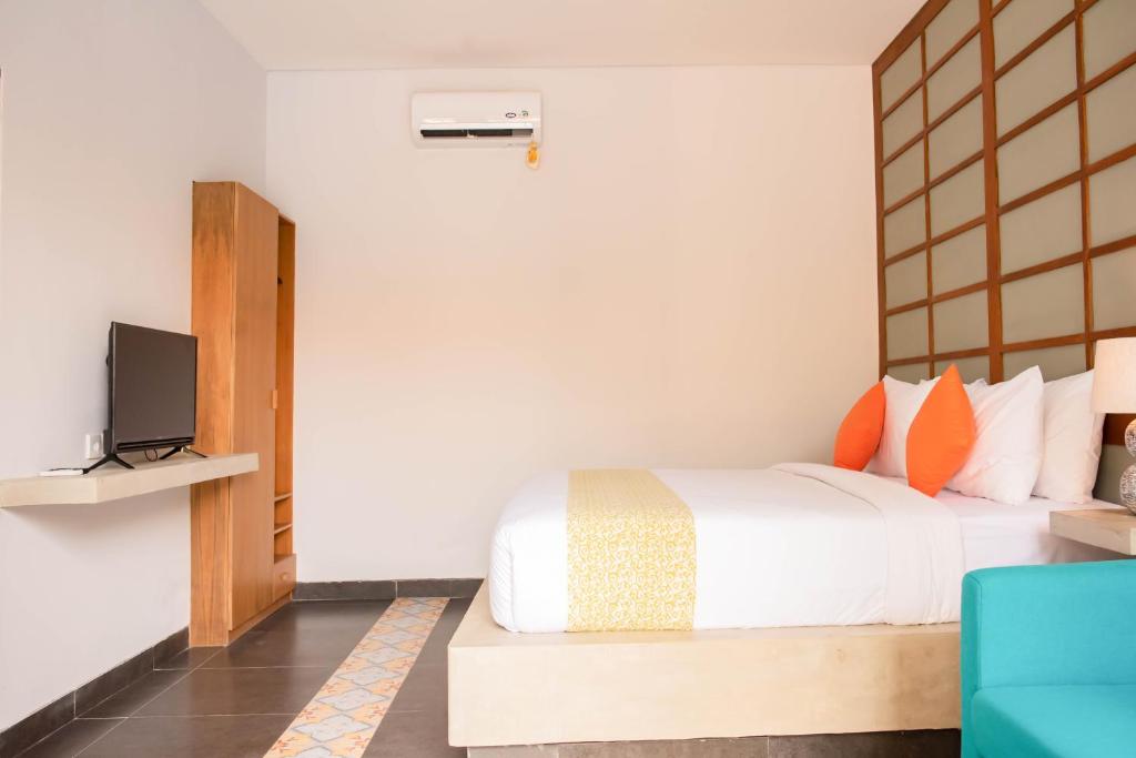 Apple Villa & Suite Seminyak - Tap to explore photos
