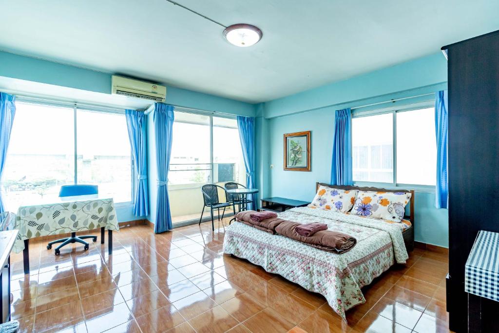 Двухместный (Улучшенный номер с кроватью размера «queen-size»), Benjaratch Boutique Apartment