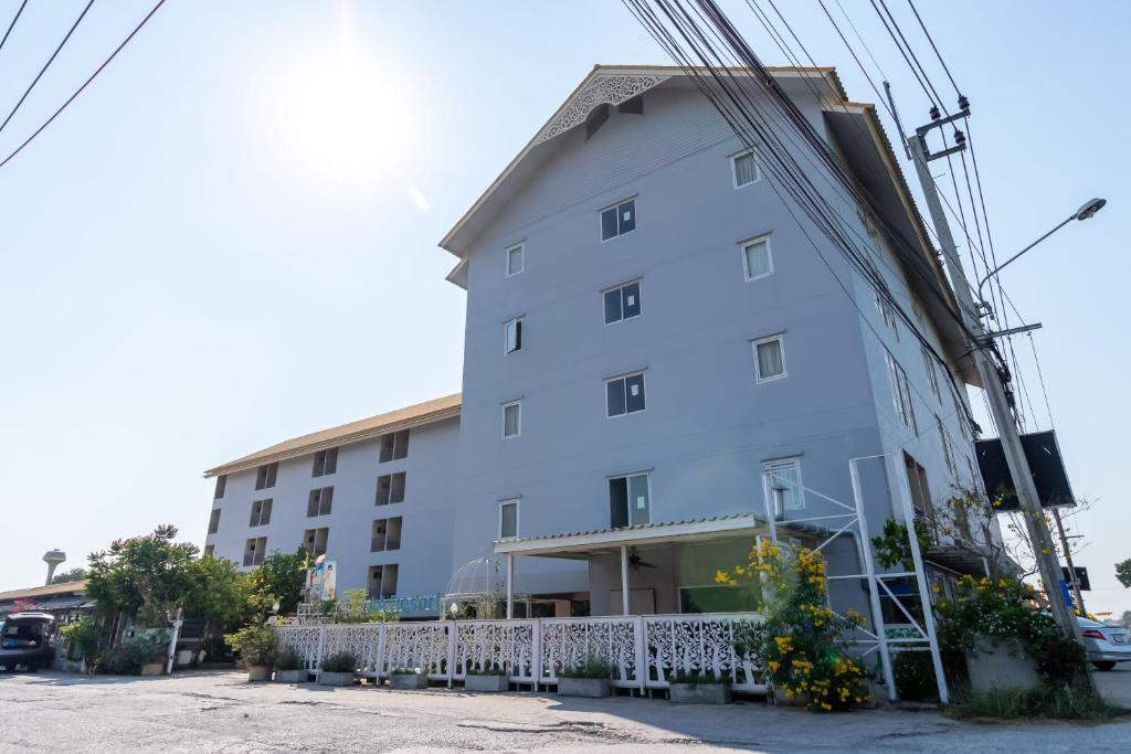 AA Resort Hotel photo 4