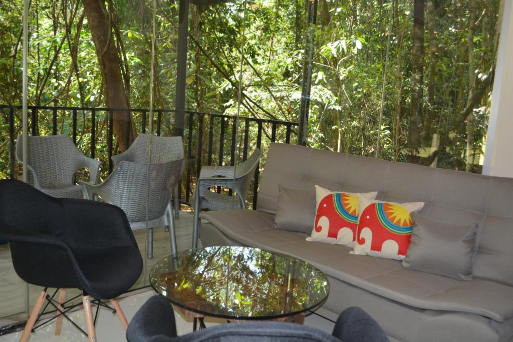 Shadow Grove Camping & Cabins Kitulgala photo 2