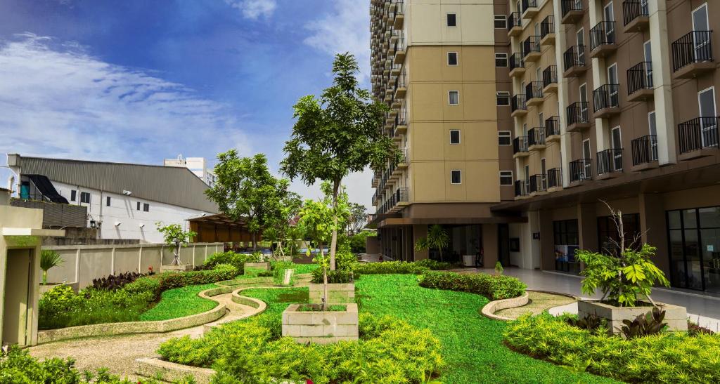 Azalea Suites Cikarang by Jayakarta Group photo 3