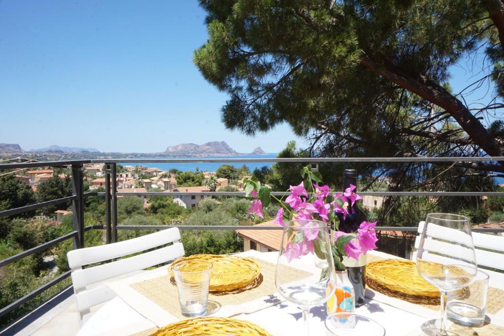 Panoramic Villa Near The Sea photo 1