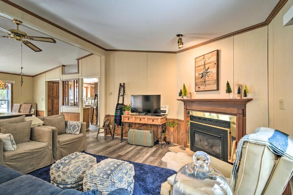 Woodland Retreat - By Trails, Golfing and Wineries! photo 3